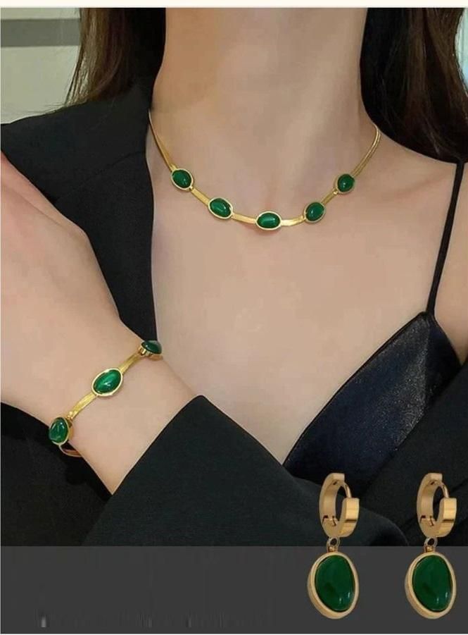 Oval Green Crystal Pendant Necklace Set With Bracelet.